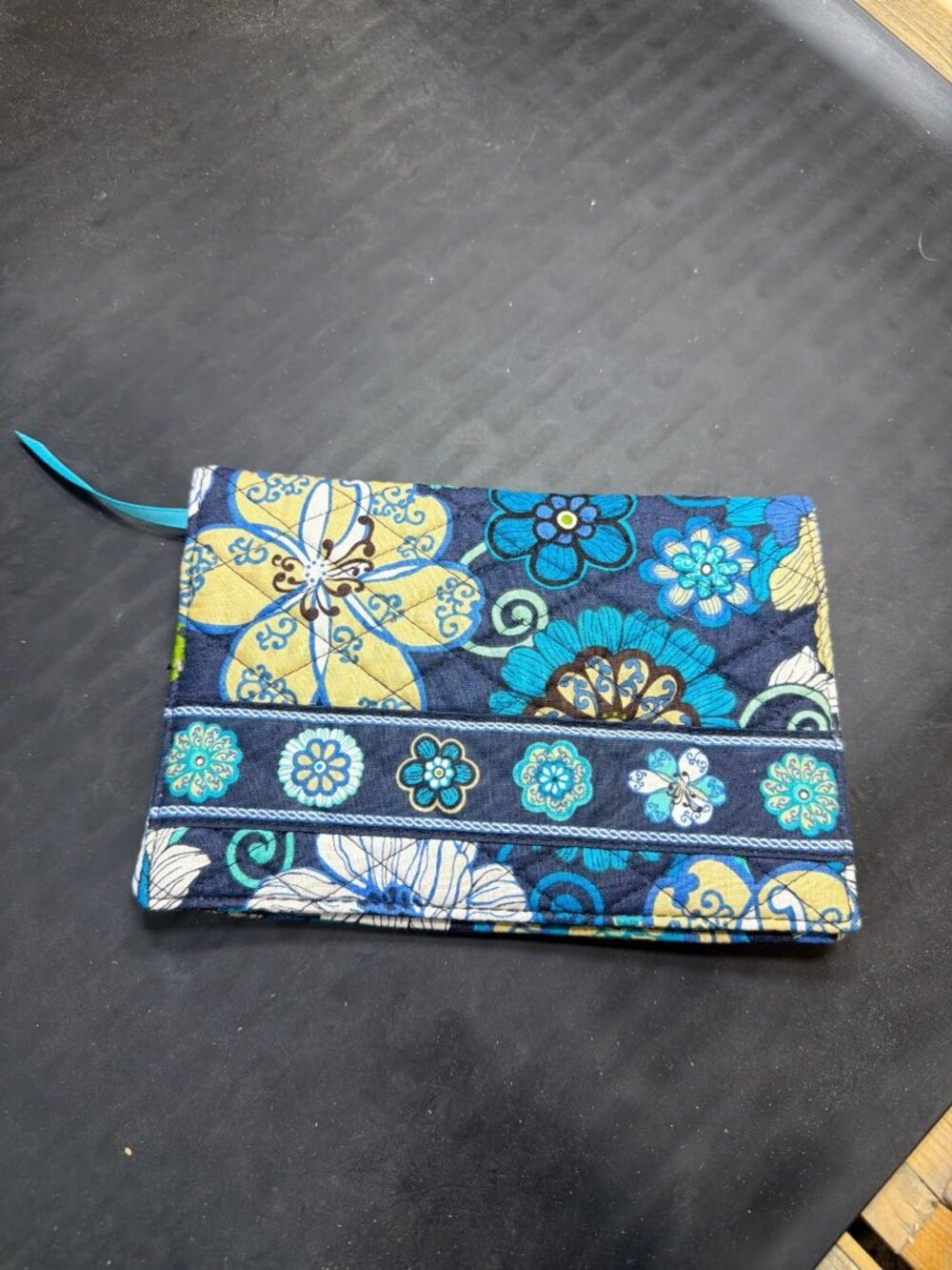 Vera Bradley Quilted Cotton Floral Passport Holder Notebook Cover NWT Womens